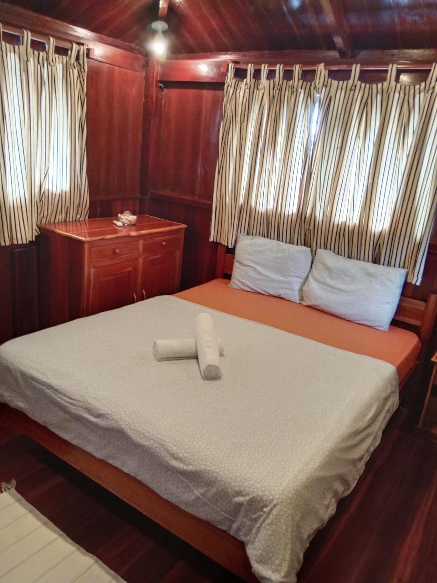 Pahiluna Guesthouse Panglao Bagian luar foto