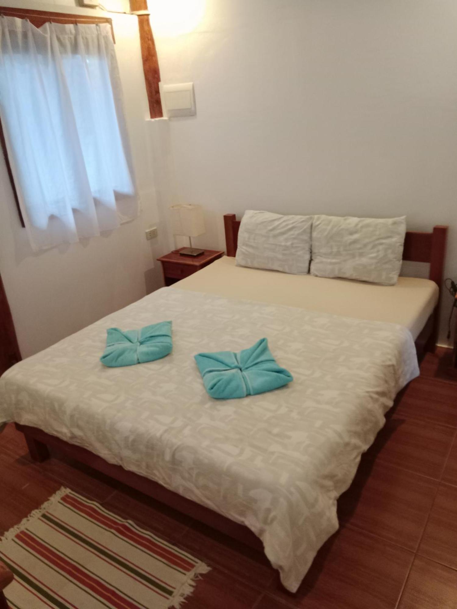 Pahiluna Guesthouse Panglao Bagian luar foto