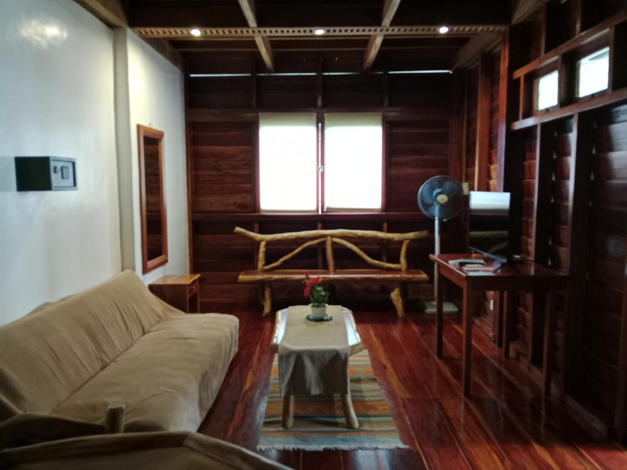 Pahiluna Guesthouse Panglao Bagian luar foto