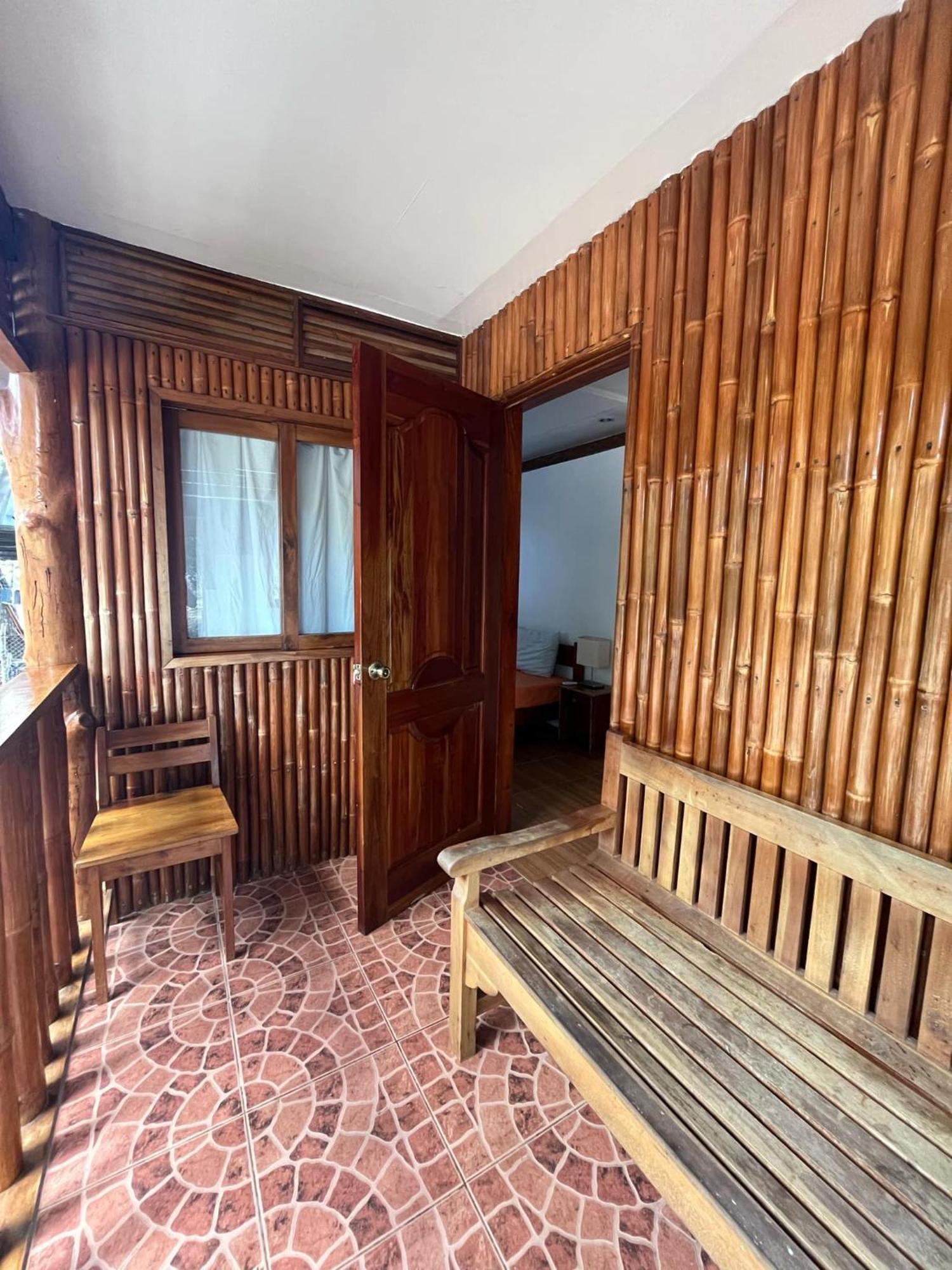 Pahiluna Guesthouse Panglao Bagian luar foto